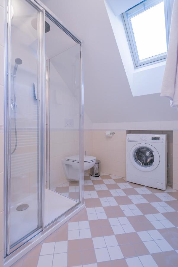 Revelton Suites Karlsbad Exteriör bild