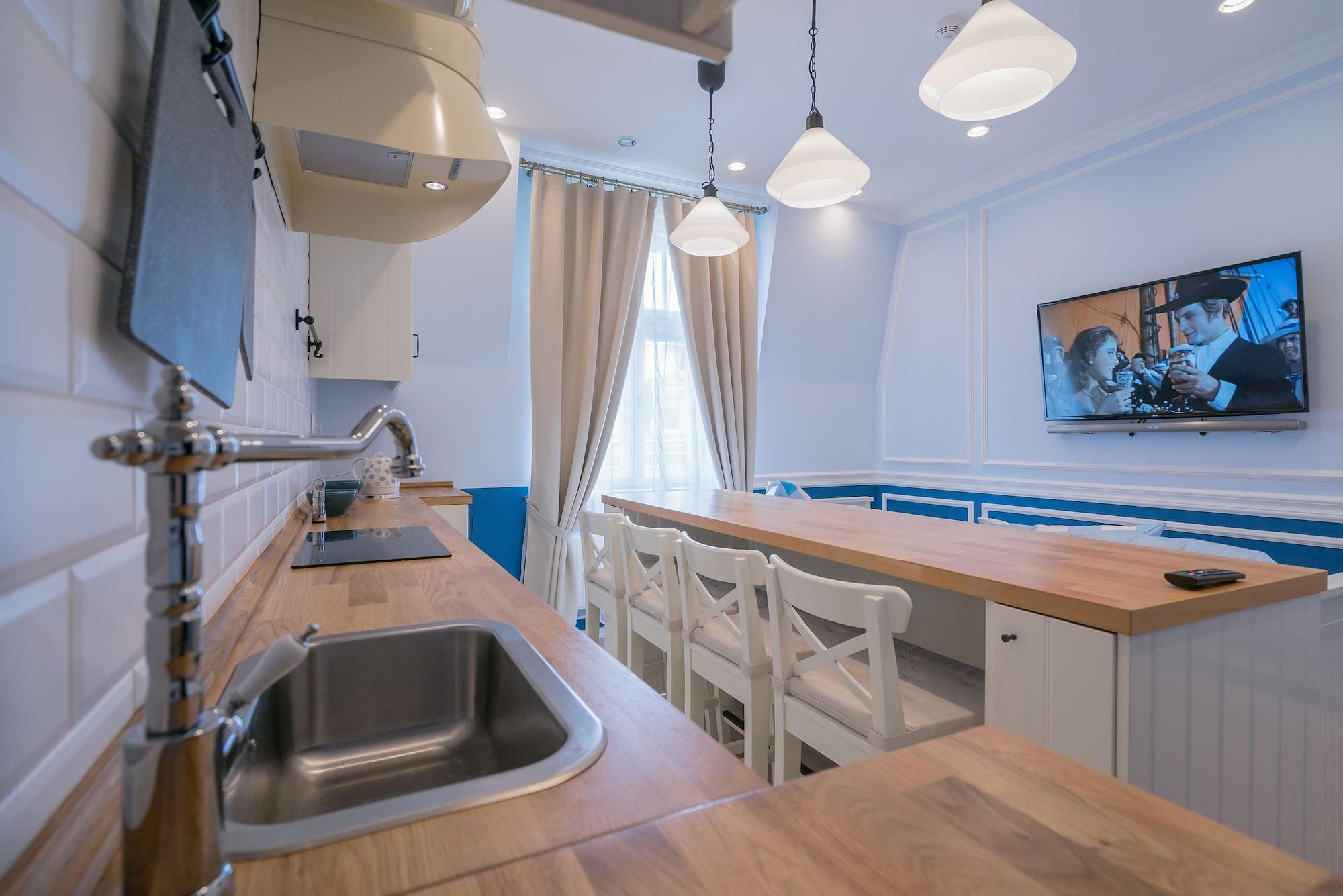 Revelton Suites Karlsbad Exteriör bild
