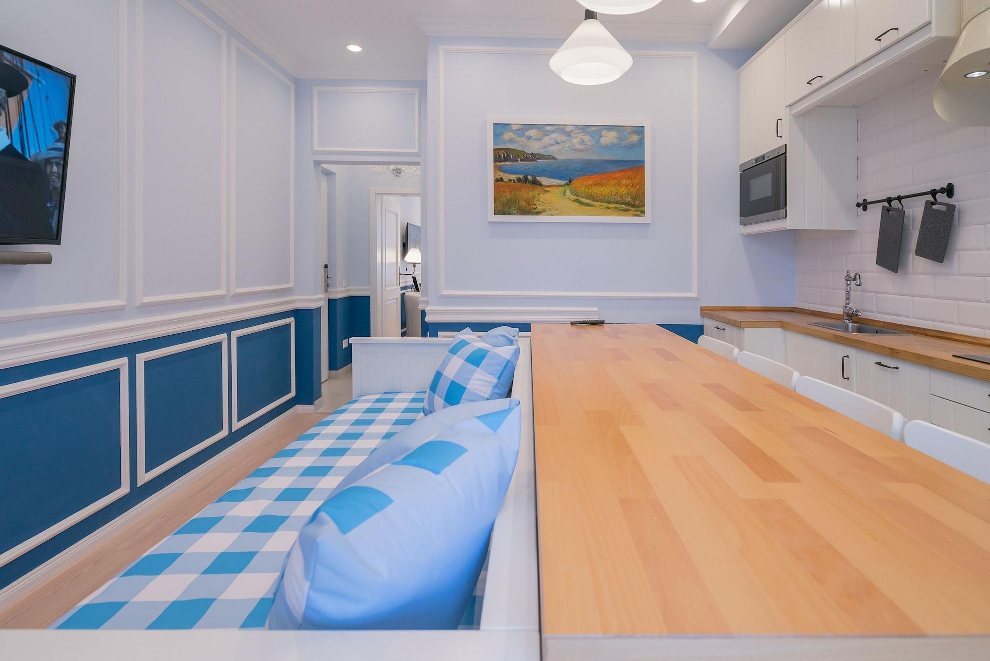 Revelton Suites Karlsbad Exteriör bild